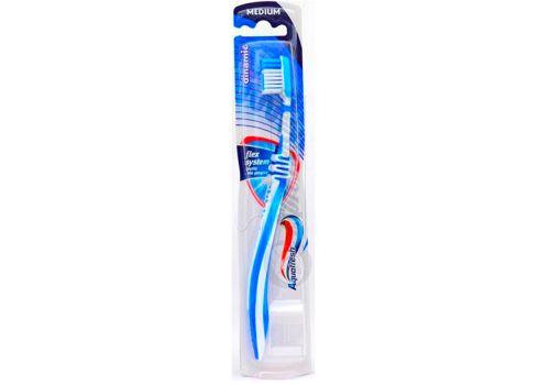 Aquafresh Dynamic Flex Spazzolino Setole Dure 1 pezzo