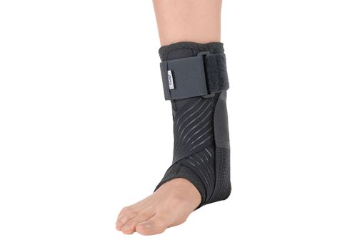 D.T3-Cvt cavigliera con stecca a spirale laterale e mediale e bendaggio a 8 elasticizzato taglia m