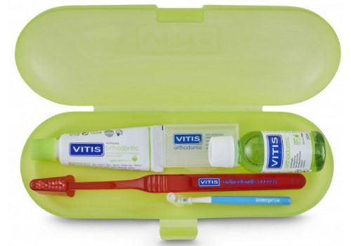 Vitis Kit Ortho con dentifricio 15ml + collutorio 30ml + spazzolino + scovolino + cera ortodontica