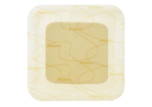 Biatain Adhesive P medicazione in schiuma di poliuretano 10 x 10cm 10 pezzi