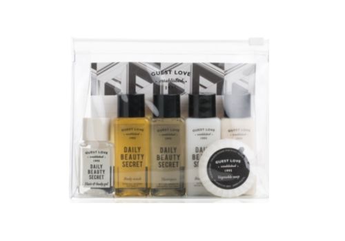 Guest Love Daily Beauty Secret Mini Travel Kit 6 pezzi | senza due minitaglie (mancano crema corpo e saponetta vegetale)